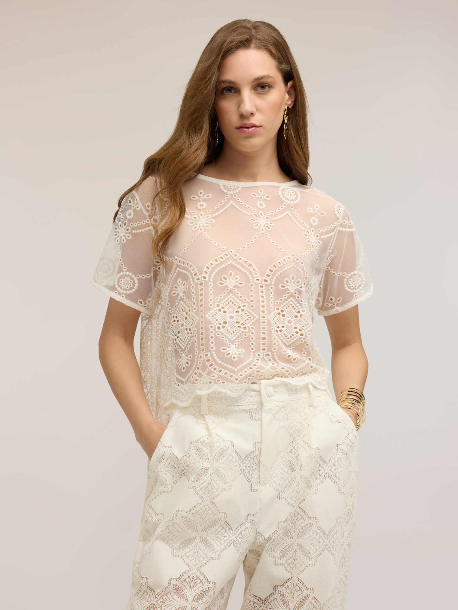 Blouse avec broderies, MOTIVI