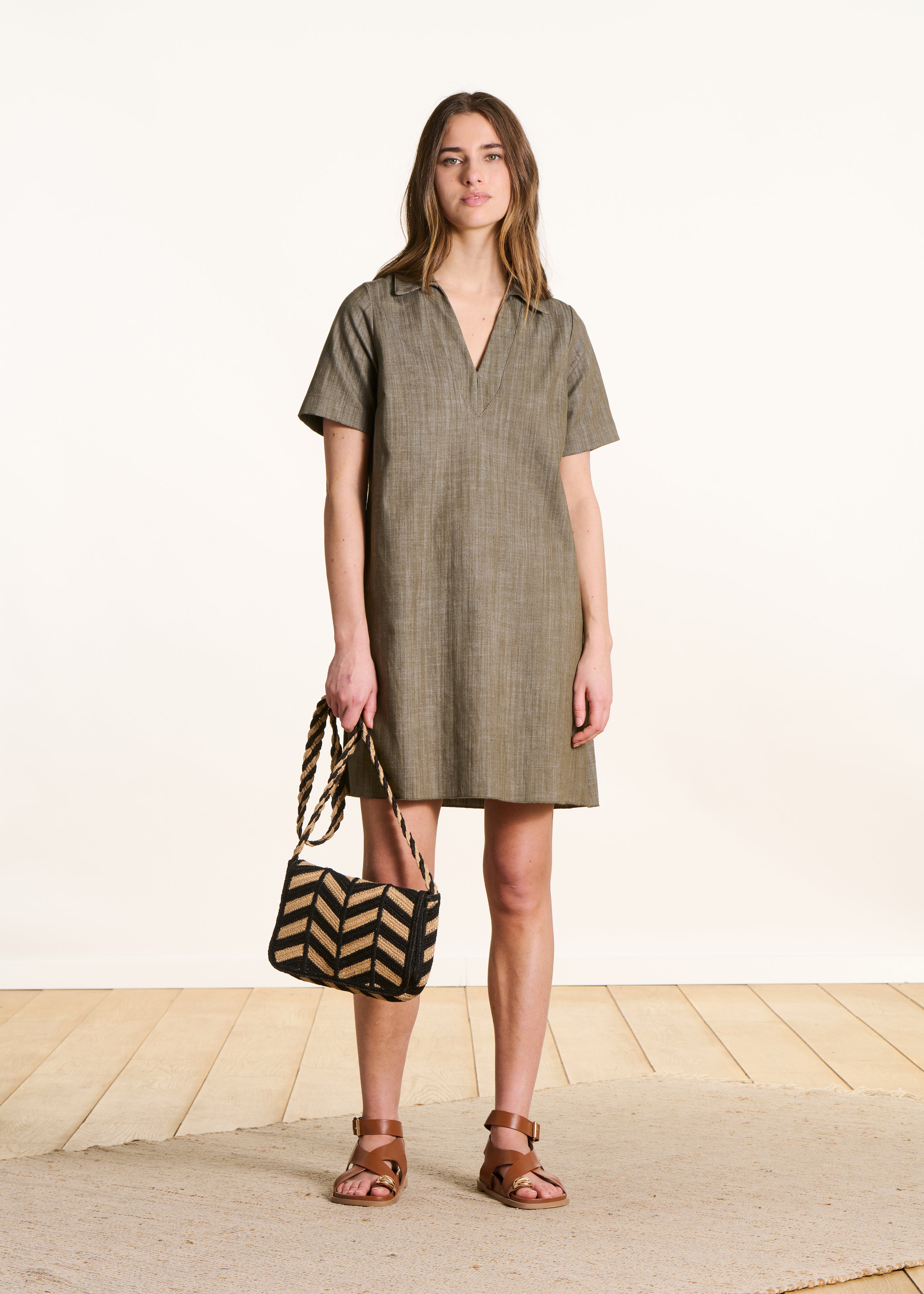 Robe courte chemise en jean à manches courtes, LA FEE MARABOUTEE