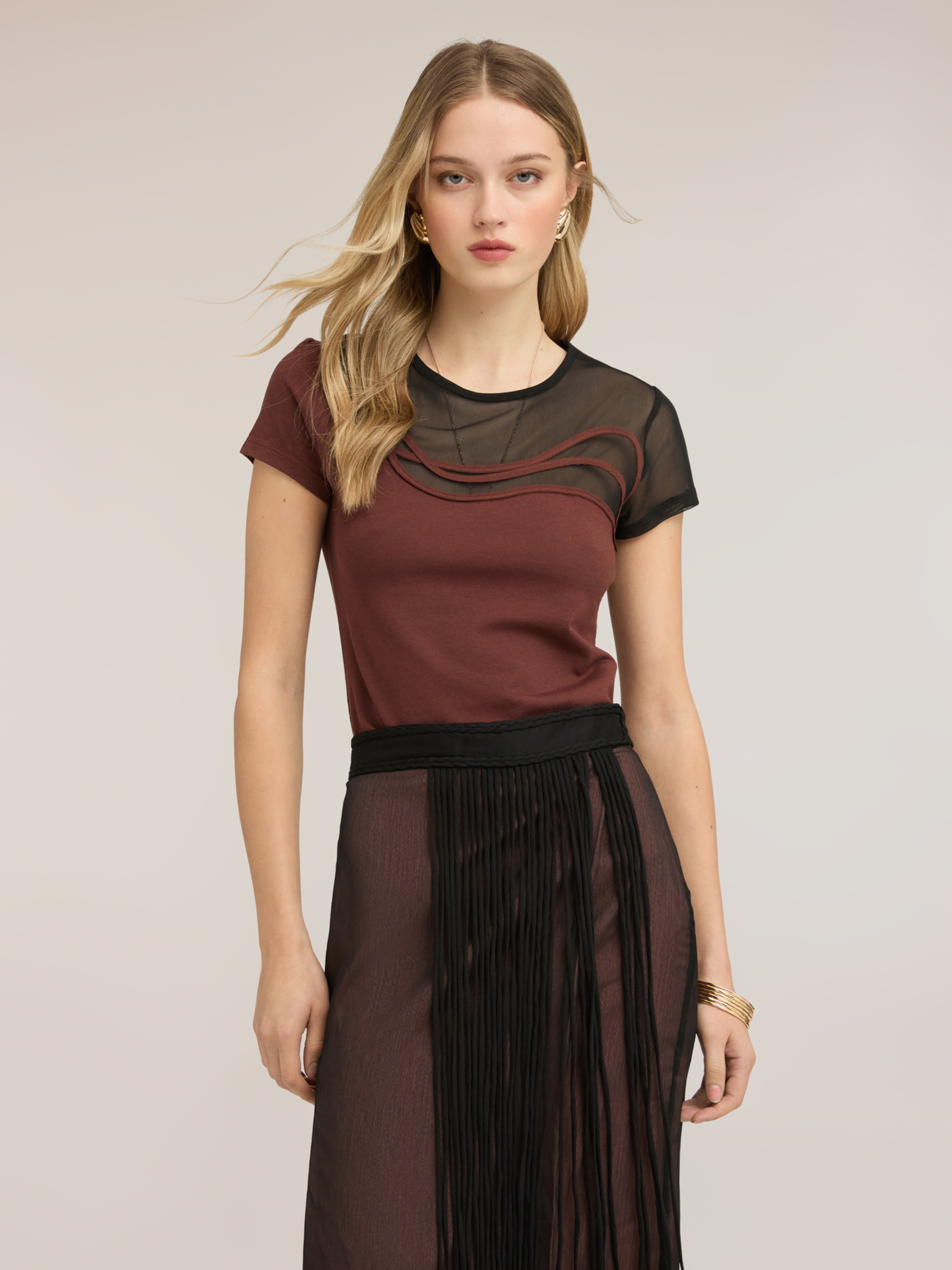 T-shirt brodé, MOTIVI