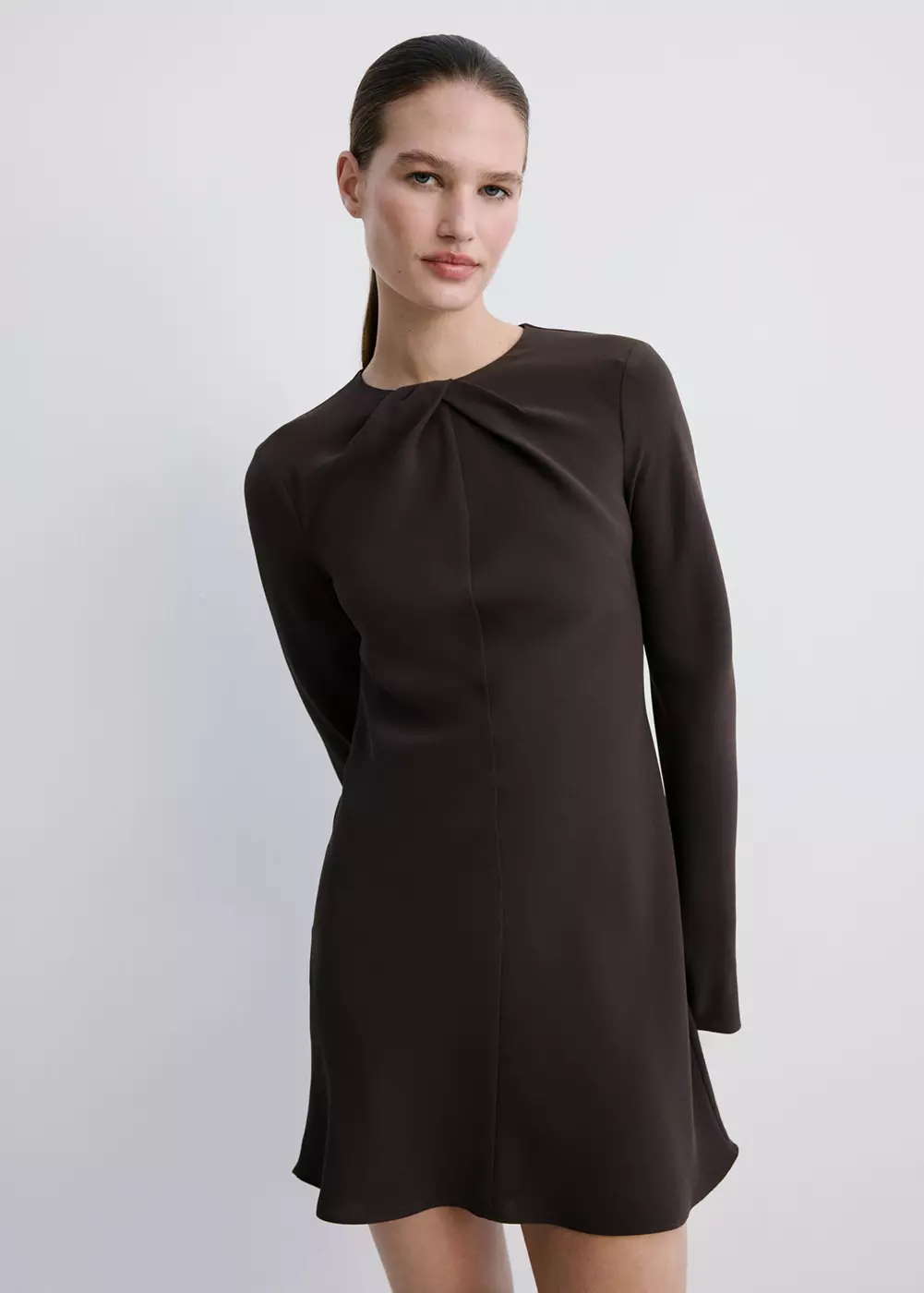 Robe col drapé et manches longues, MANGO