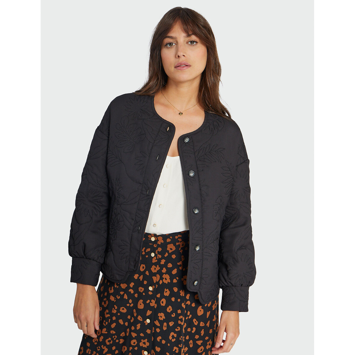 Buttoned Collarless Bomber Jacket