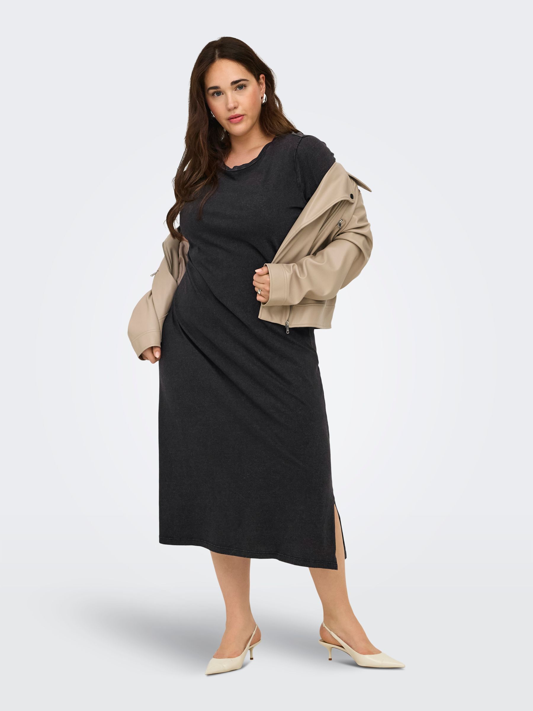 Robe, ONLY CARMAKOMA