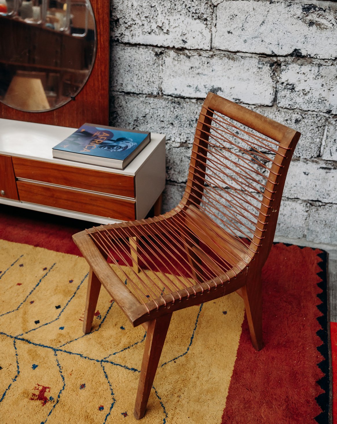 Paire de chaises en scoubidou Alma N°141 - Bon état, DEBONGOUT