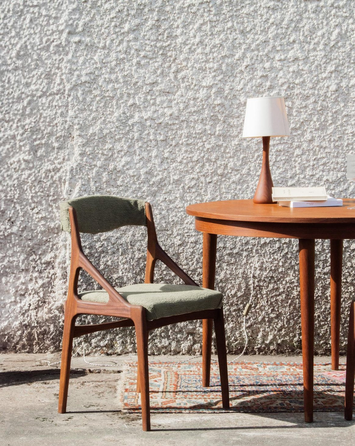Chaise scandinave Alma N°322 - Bon état, DEBONGOUT
