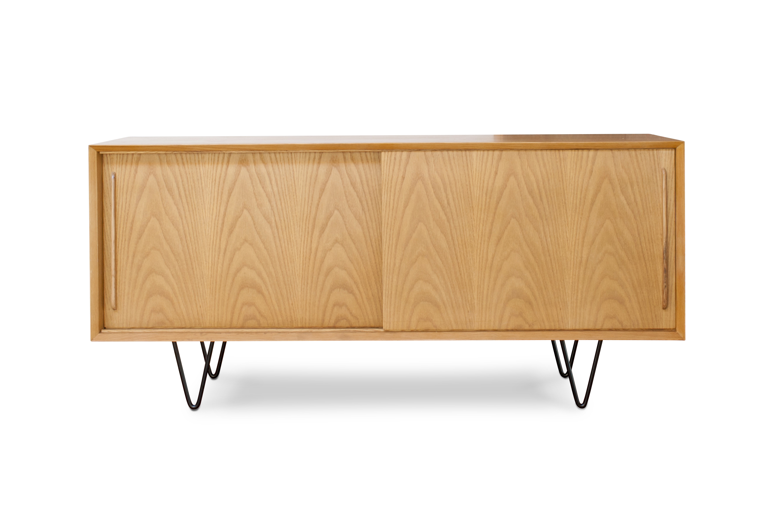 Buffet en chêne plaqué FISKA, PRODUIT INTERIEUR BRUT