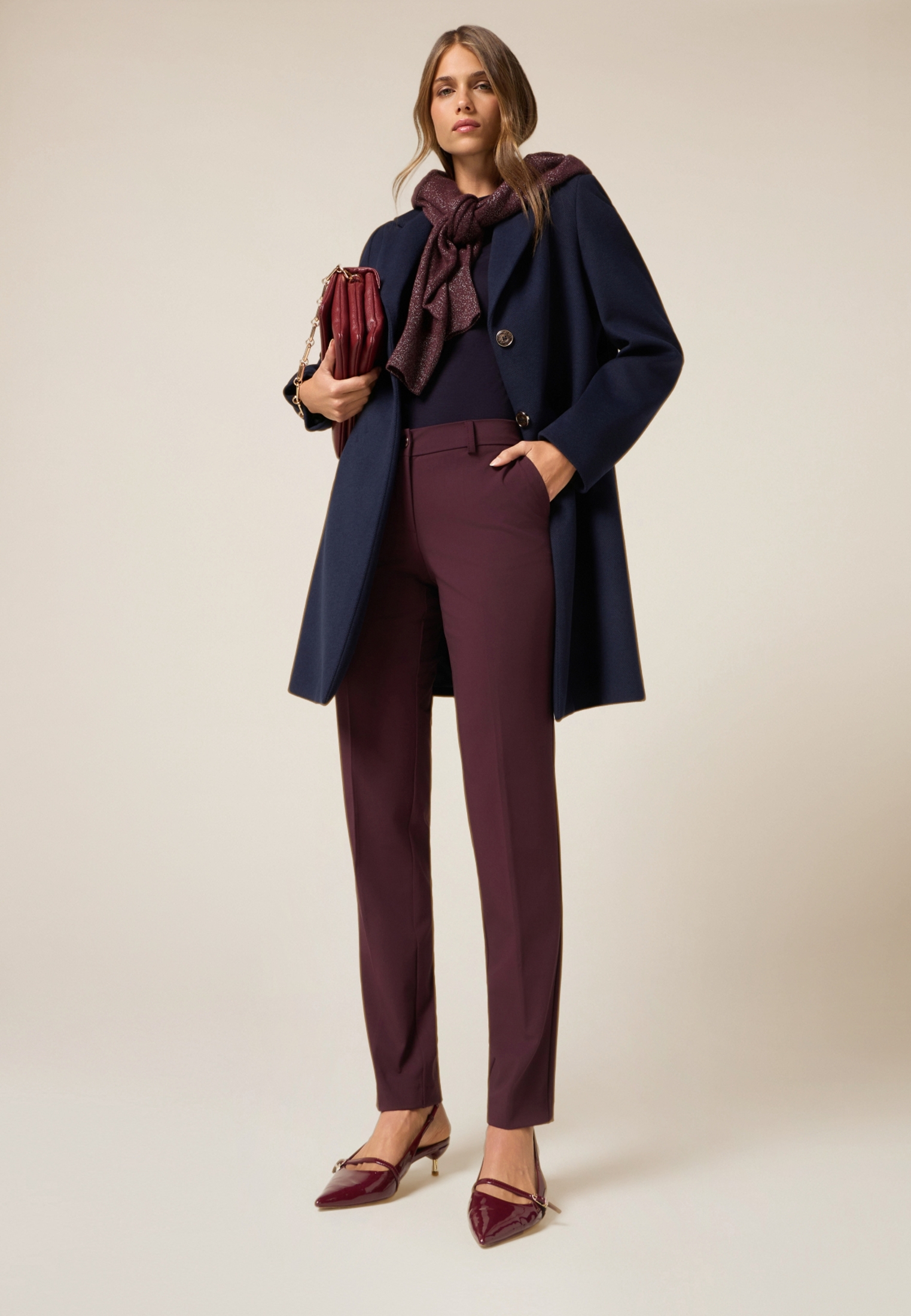 Pantalon palazzo, OLTRE