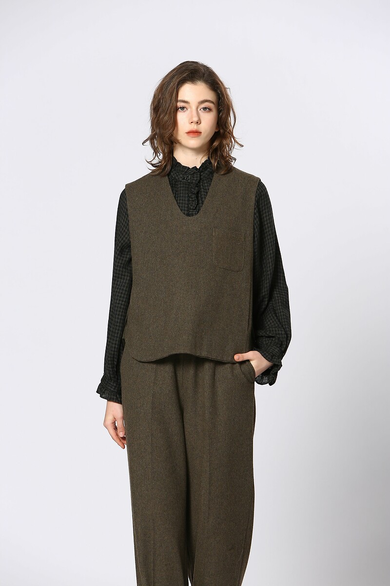 Sleeveless V-Neck Blouse, SEE U SOON