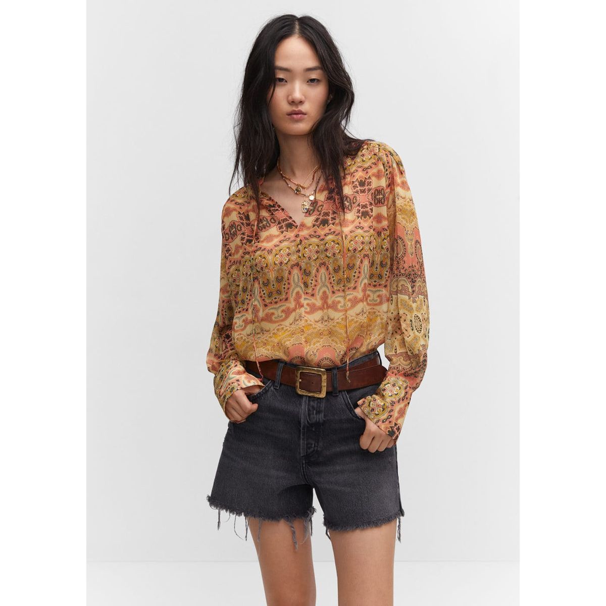 Blouse avec noeud discount devant