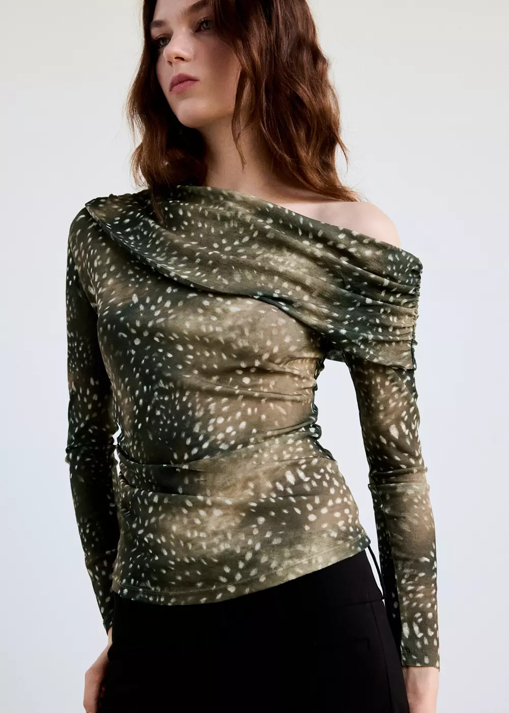 T-shirt asymétrique Bambi, MANGO