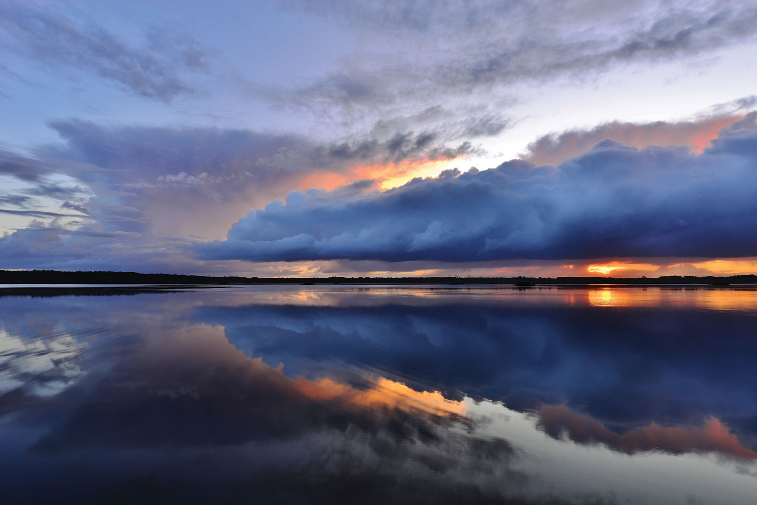 Tableau bleue reflets d'eau, HEXOA