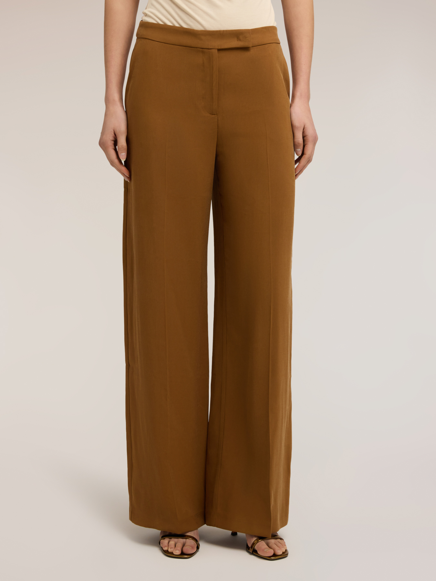 Pantalon palazzo, MOTIVI