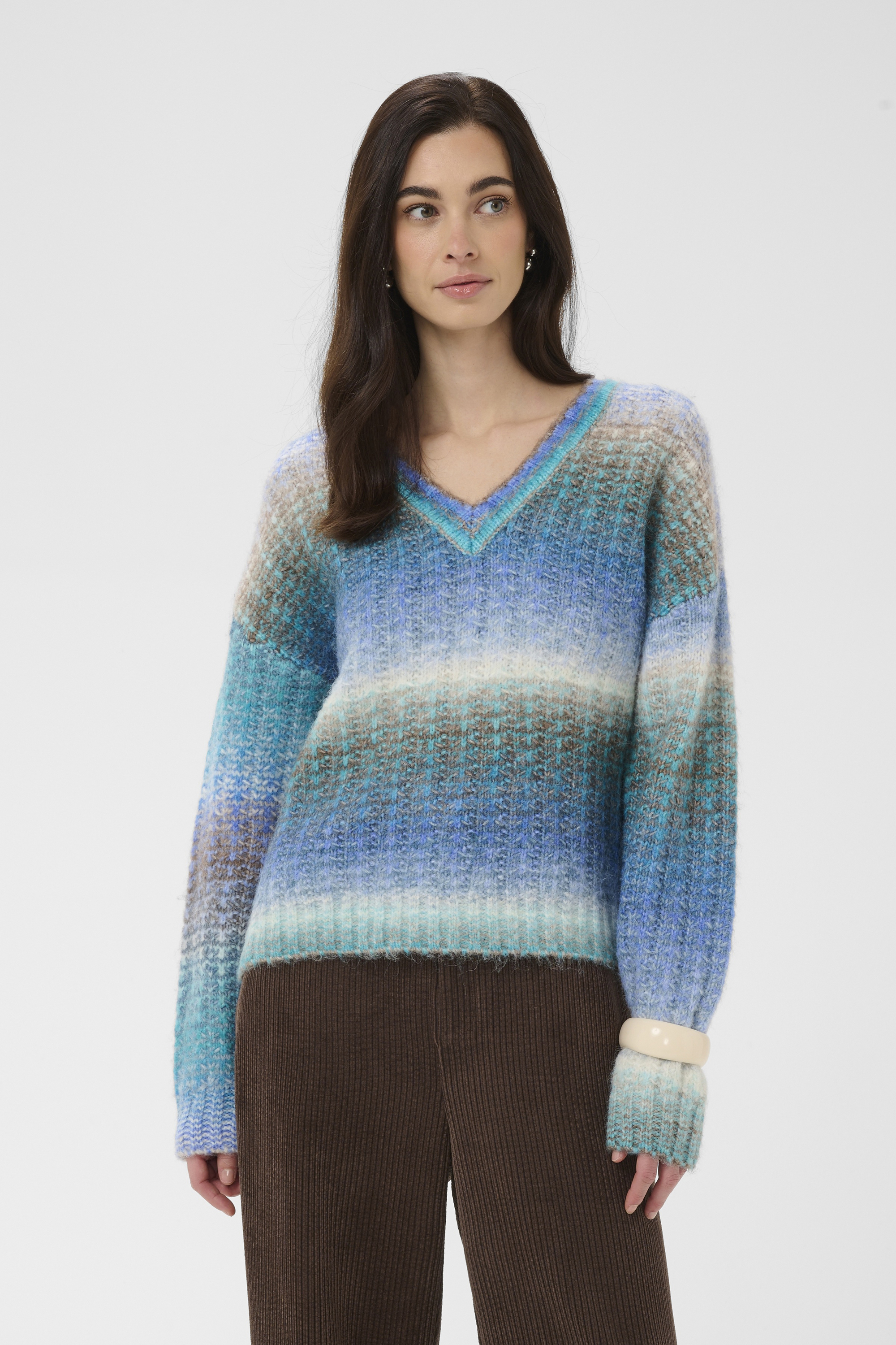 Pullover tricoté, CULTURE