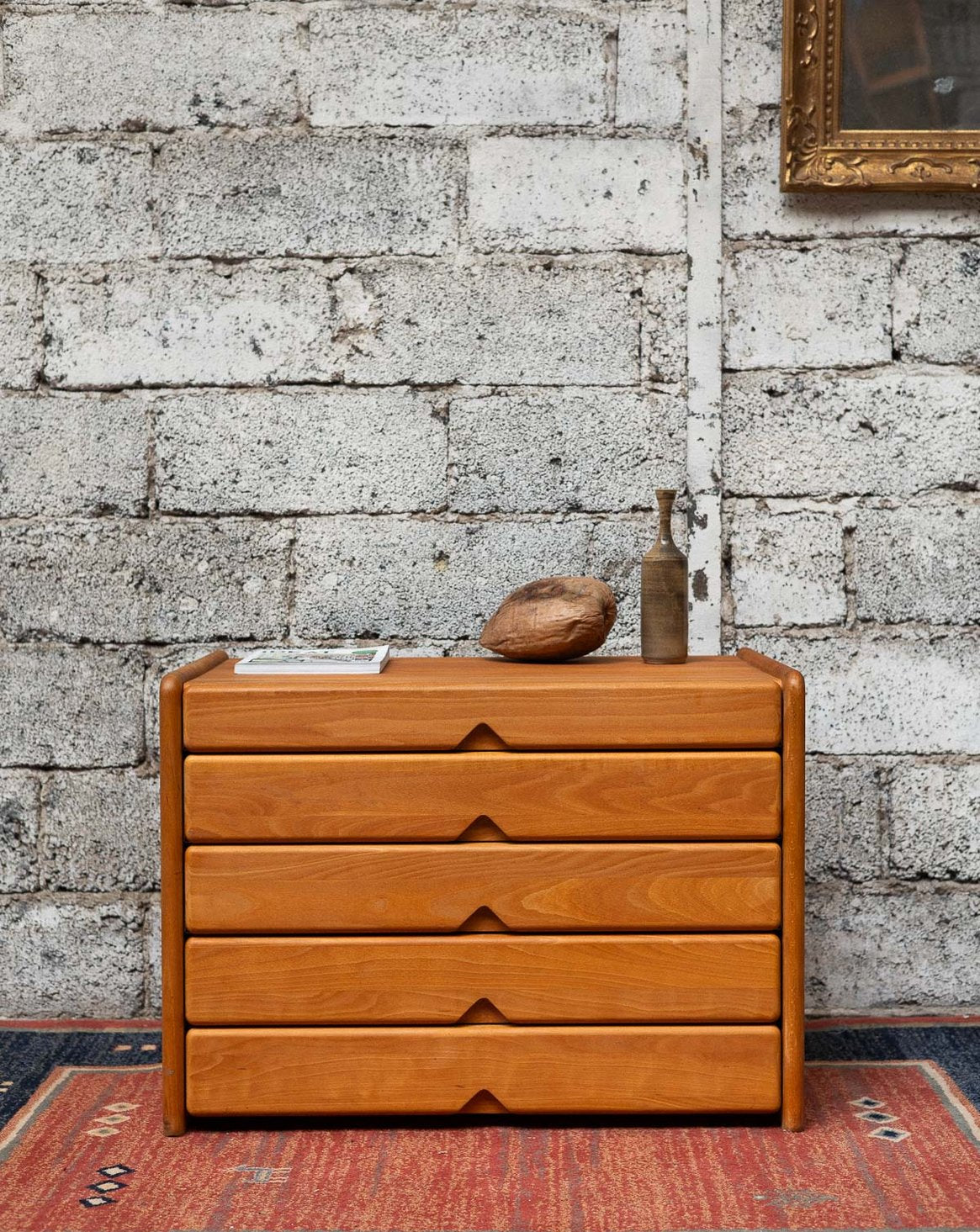 Commode aux jolies poignées Garance N°676 - Bon état, DEBONGOUT