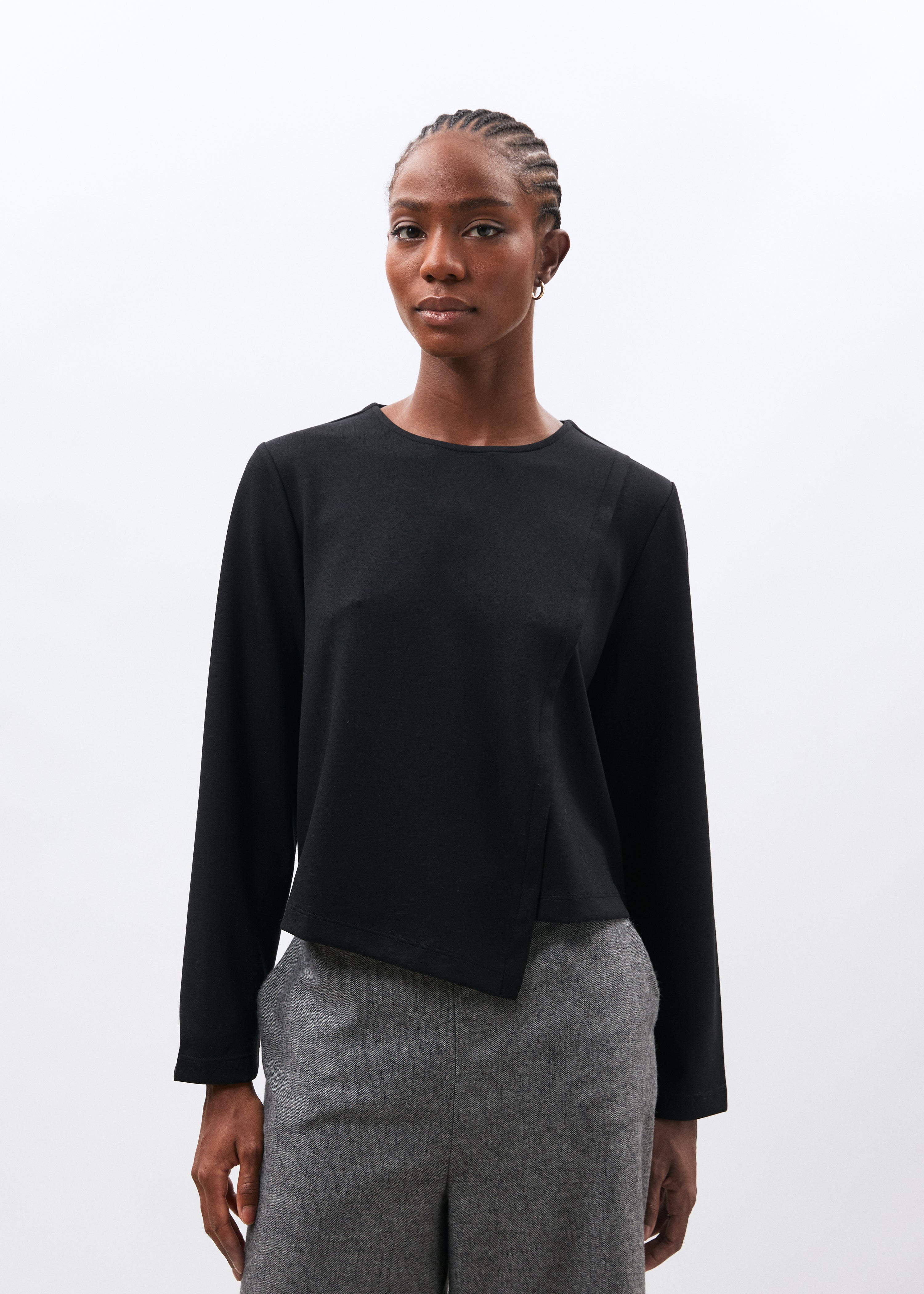 T-shirt asymétrique manches longues col rond, HUMILITY