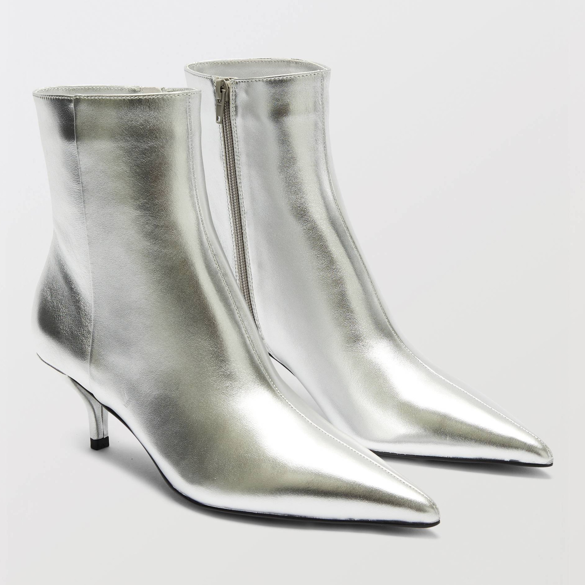 Bottines à talon en cuir, MONOPRIX