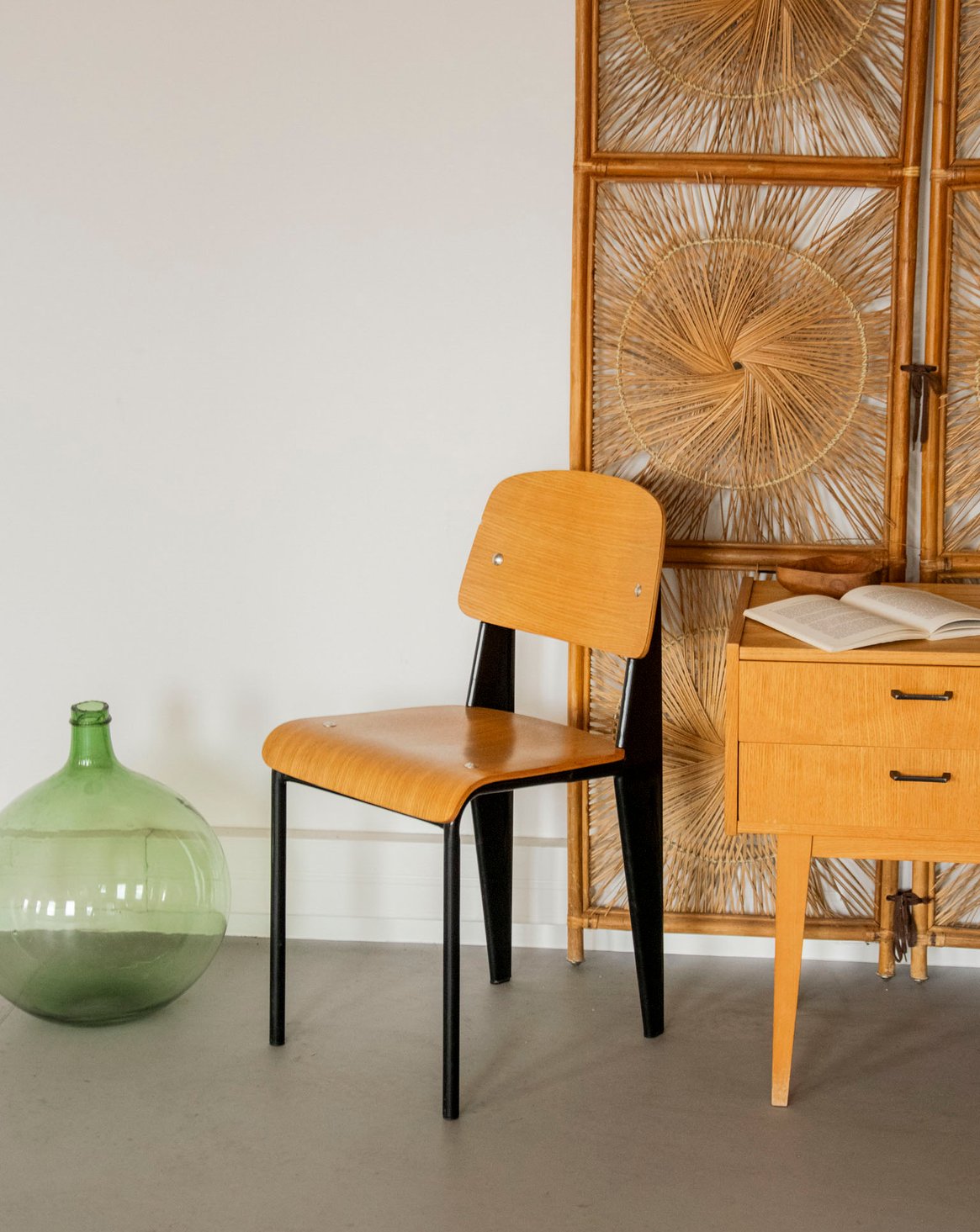 Chaise au design audacieux Alma N°1922 - Bon état, DEBONGOUT