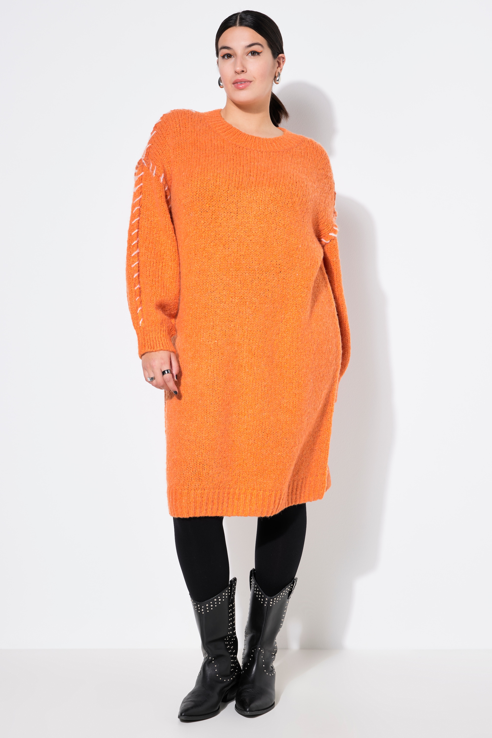 Robe en maille oversize, coutures fantaisie, STUDIO UNTOLD