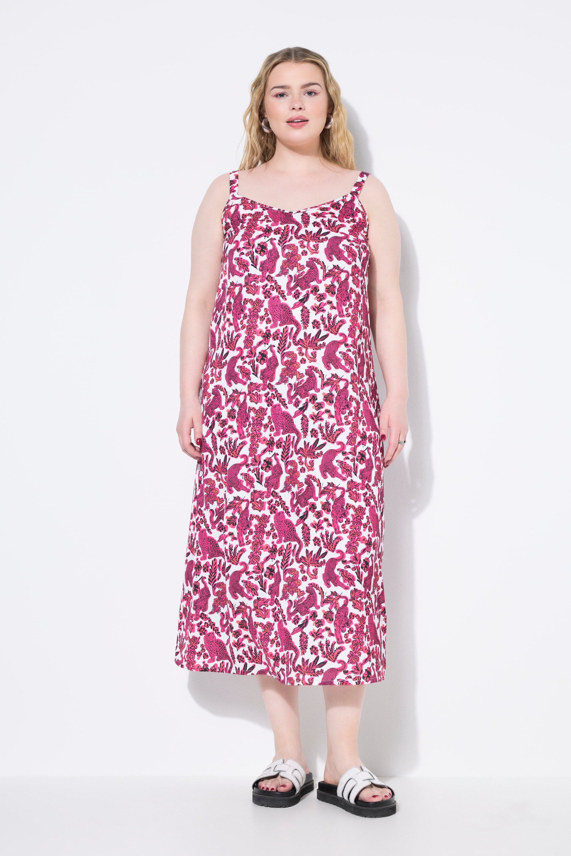 Robe maxi en satin, coupe évasée, STUDIO UNTOLD