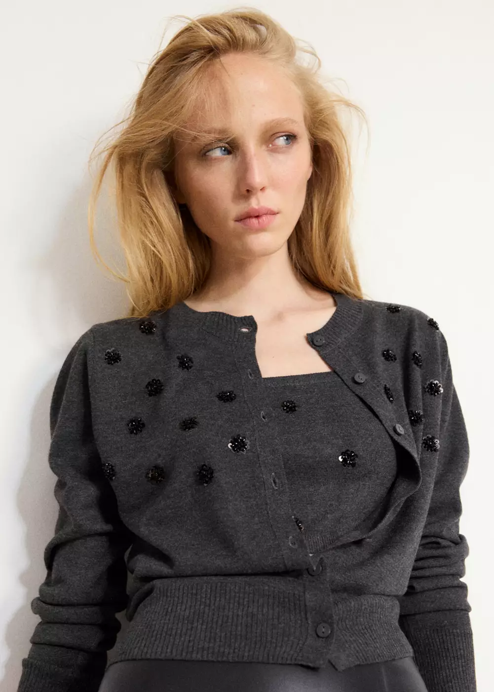Cardigan en maille détail à sequins, MANGO