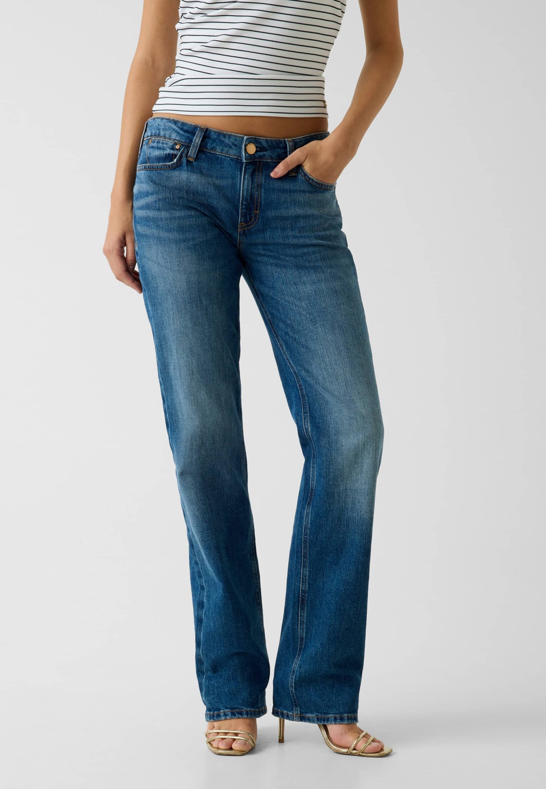 Jean Nicky Straight, GUESS