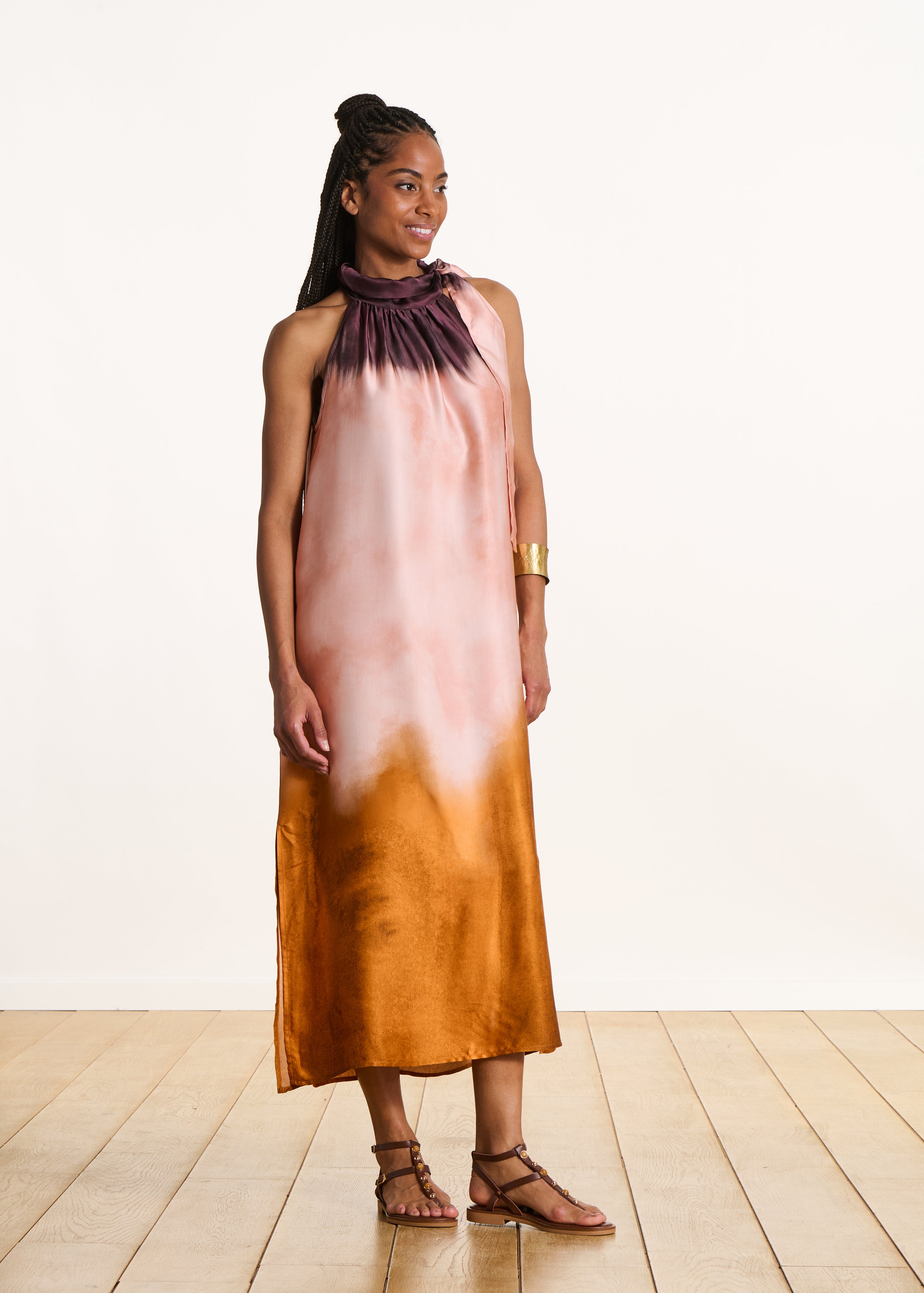 Robe longue fluide en satin à imprimé tie & dye, LA FEE MARABOUTEE