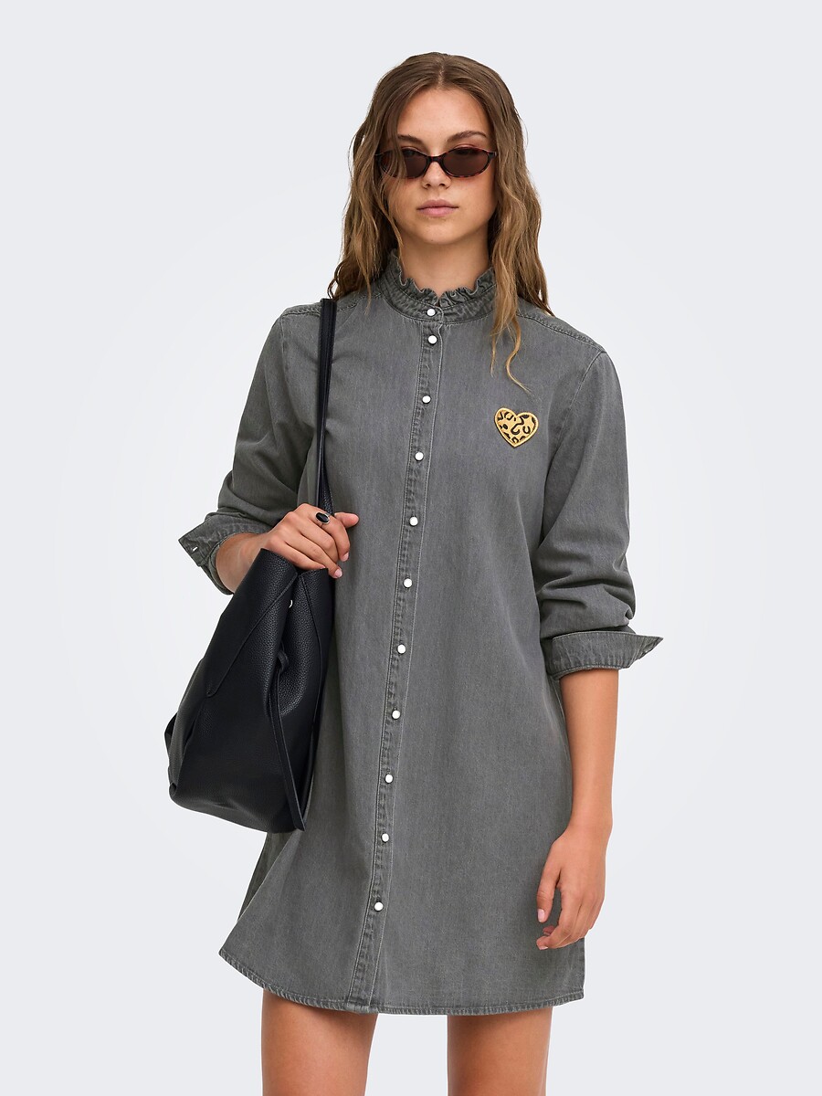 Robe en denim col mao, petit cœur poitrine, ONLY