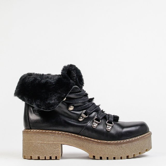 Monty Platform Leather Boots
