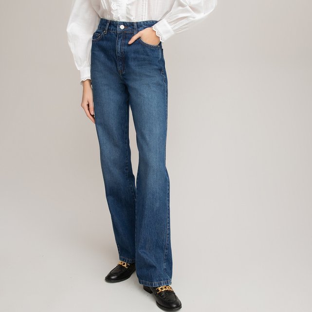 Wide leg jeans in a loose fit, length 32.5