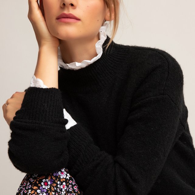 black jumper high neck