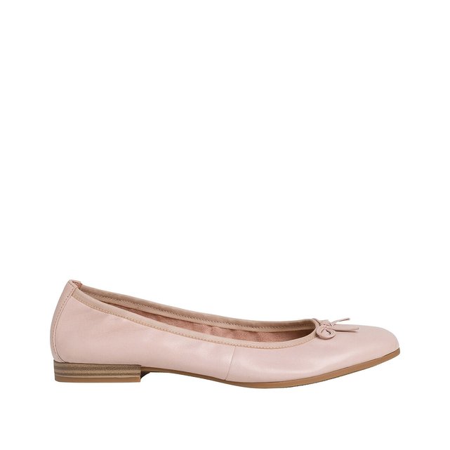 pink ballet pumps