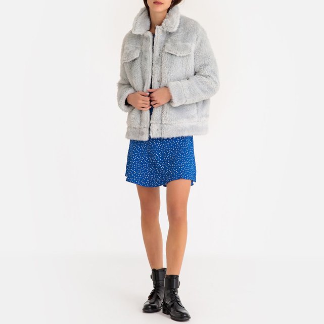 Manteau court imitation fourrure colbie jacket bleu ciel Manteau court imitation fourrure colbie jacket bleu ciel