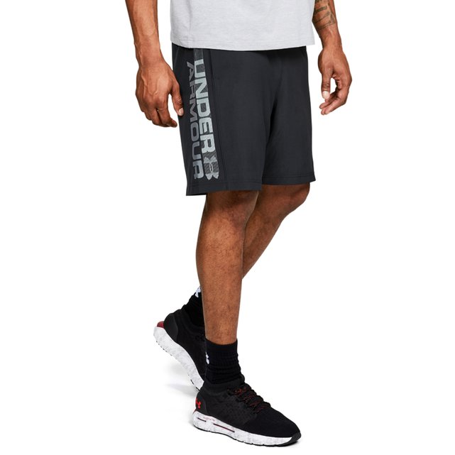 Calções Woven  UNDER ARMOUR image 0
