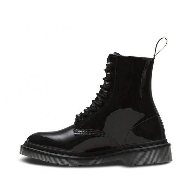 pascal stud dr martens