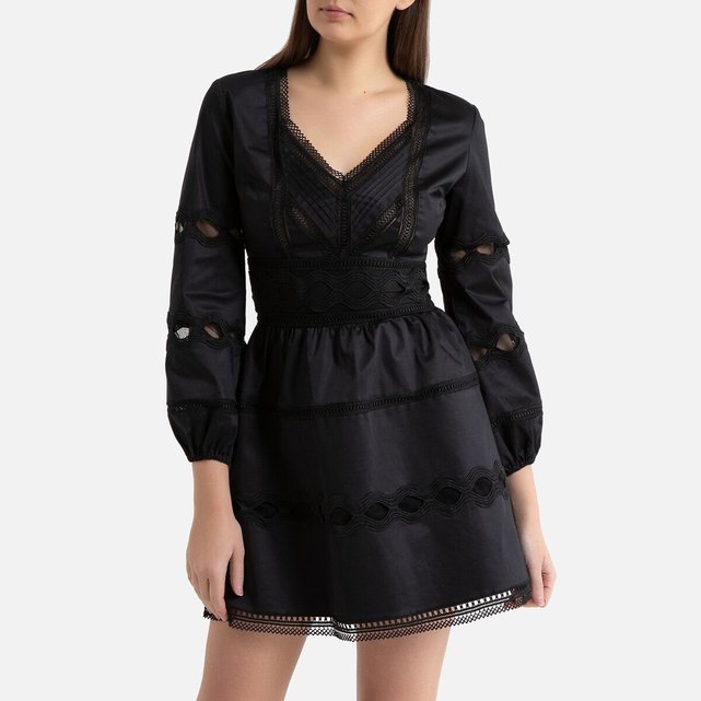 robe noire courte evasee