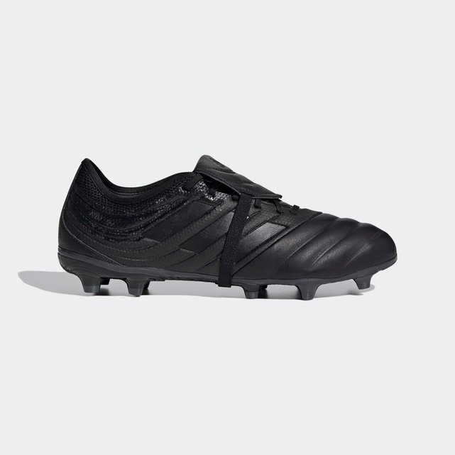 crampons adidas performance