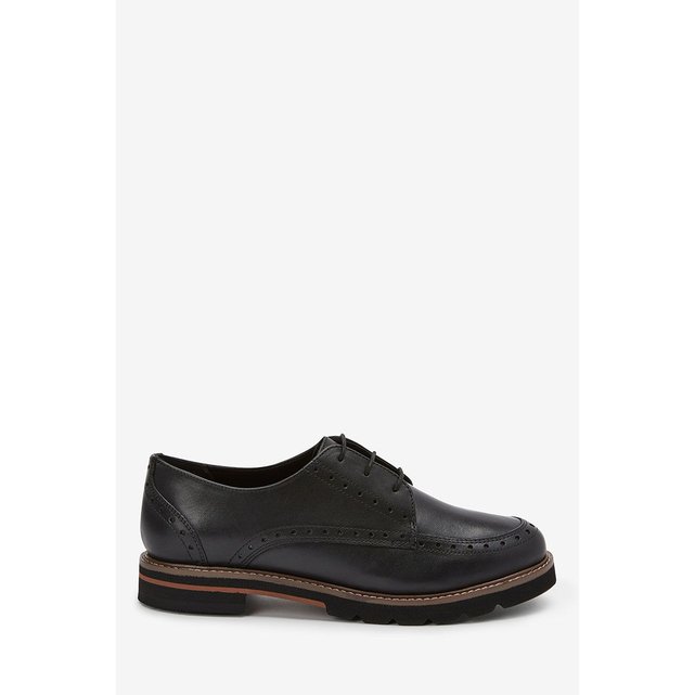 chaussures avec lacets
