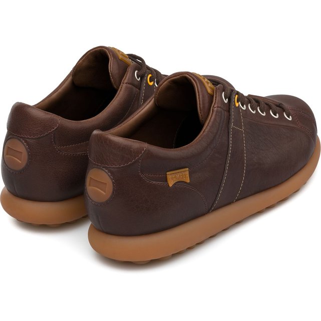camper pelotas marron