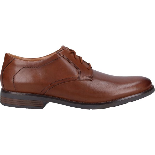 chaussures basses clarks