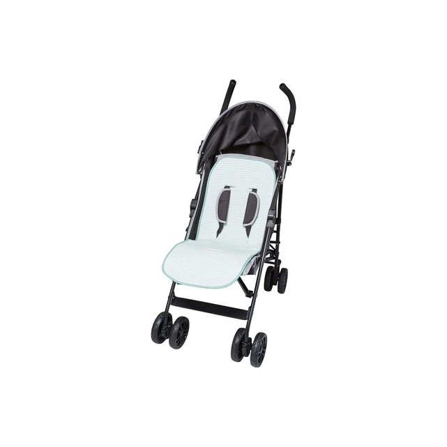 at what age can a car seat face forward