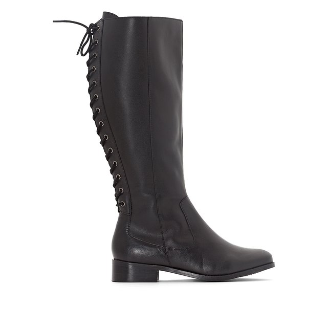 Leather Boots Laced at Back