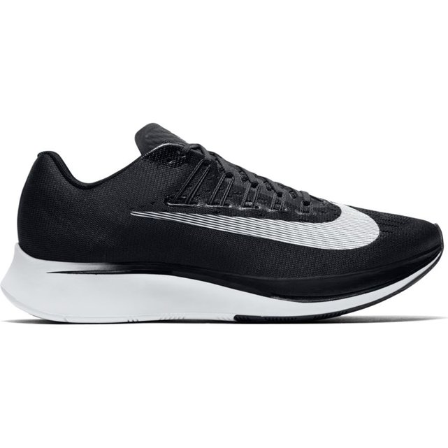 Zoom fly running trainers , black/white 