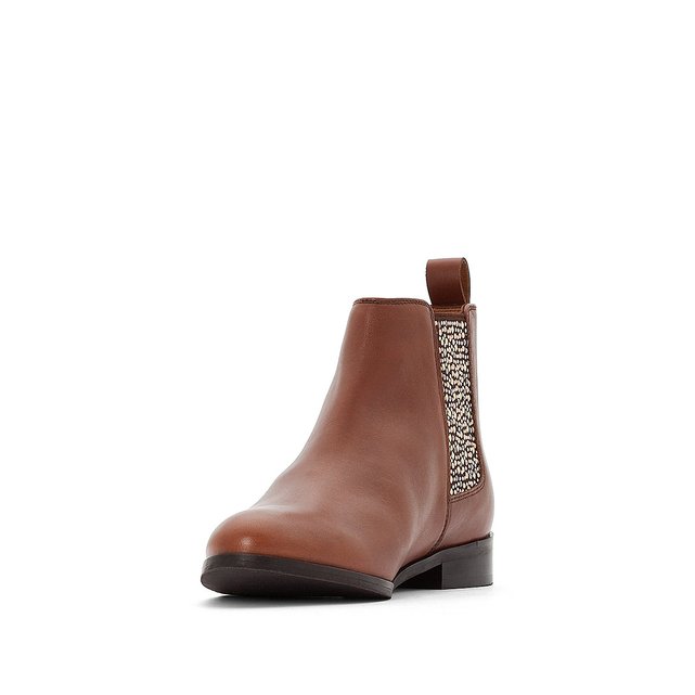 bottines en cuir cloutées