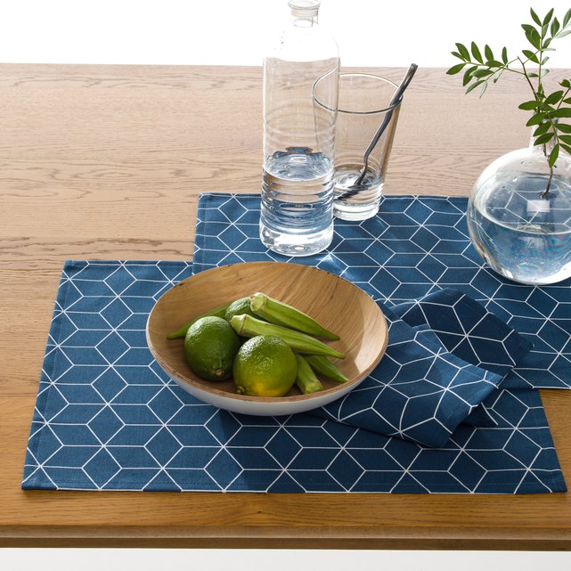 Pack of 2 Diamond Printed Polycotton Place Mats Pack of 2 Diamond Printed Polycotton Place Mats