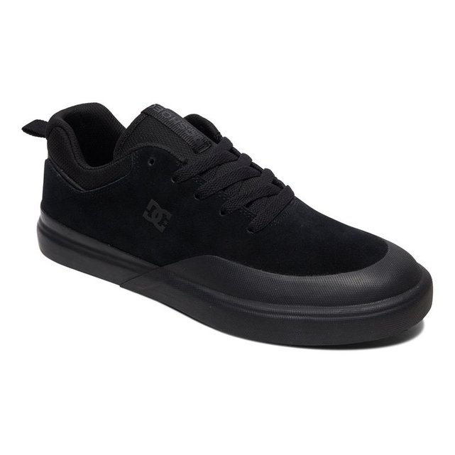 black on black dc shoes