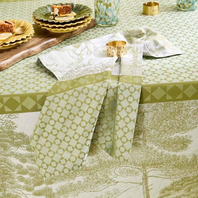 Nappe Rectangulaire Garnier Thiebaut - Jardin De Pivoines - Dimensions 69x120 Cm - Vert Français / Crème - Neuf Avec étiquette