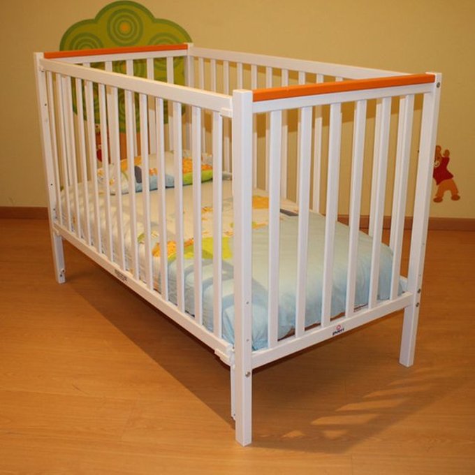 Lit Bebe A Barriere Coulissante Camille Orange 60x1cm Lits Cages Lits Pour Tout Petits Zwembaddebeemd Nl