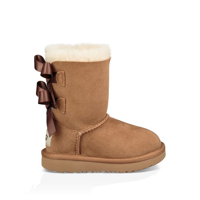 chestnut uggs with bows