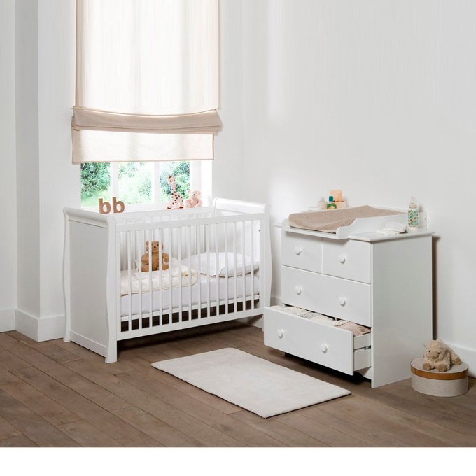 Commode A Langer 4 Tiroirs Mea Blanc Laque La Redoute Interieurs La Redoute