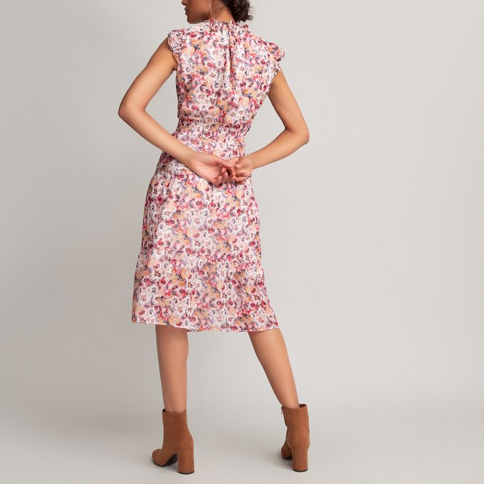 Vestido de cavas com estampado floral