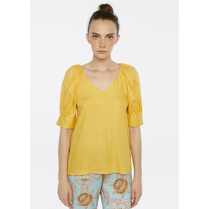 yellow puff sleeve blouse